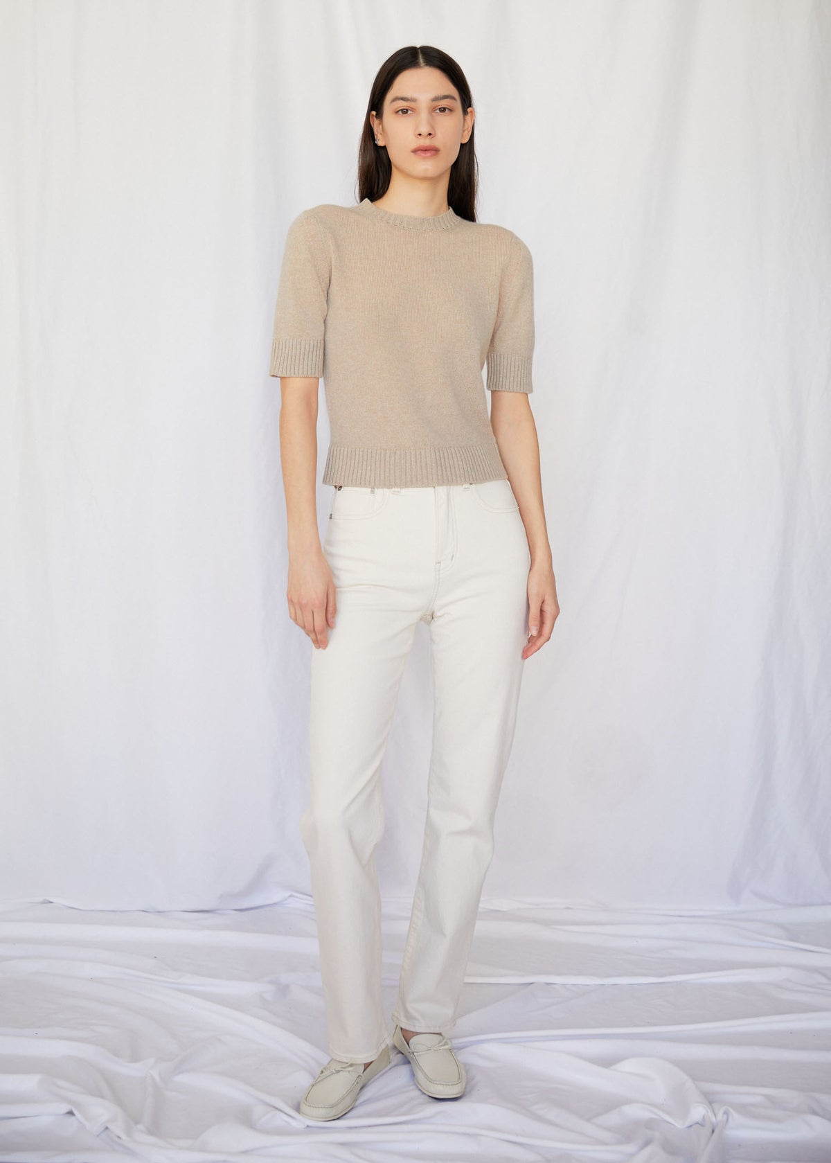 Cindy Short Sleeve Crewneck Cashmere Sweater in Wheat