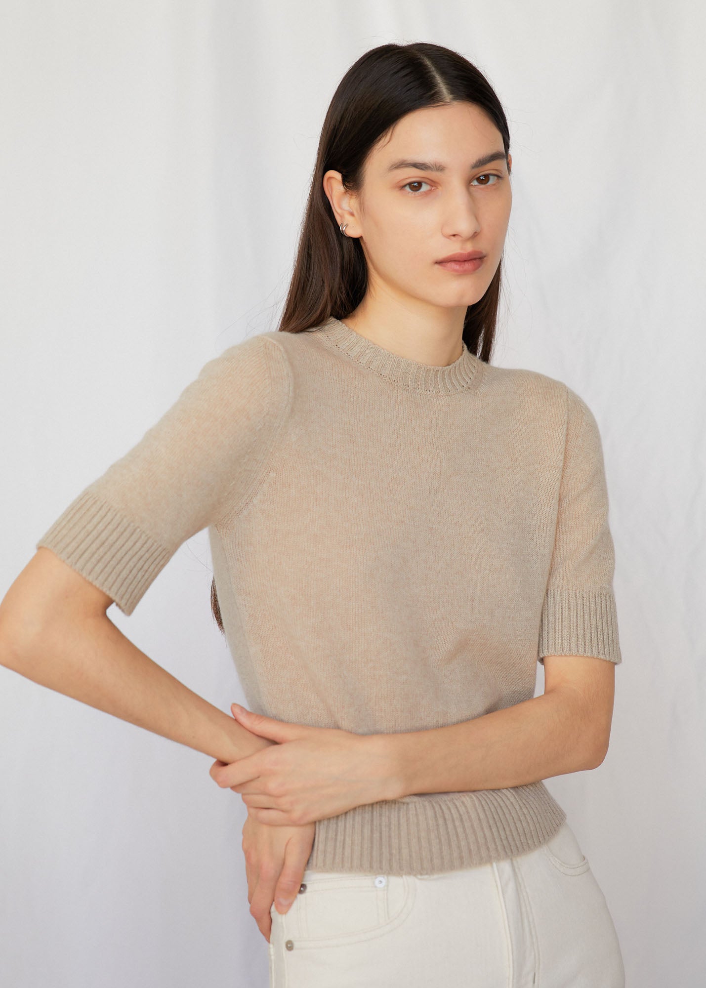 Cindy Short Sleeve Crewneck Cashmere Sweater in Wheat - ESTELLA