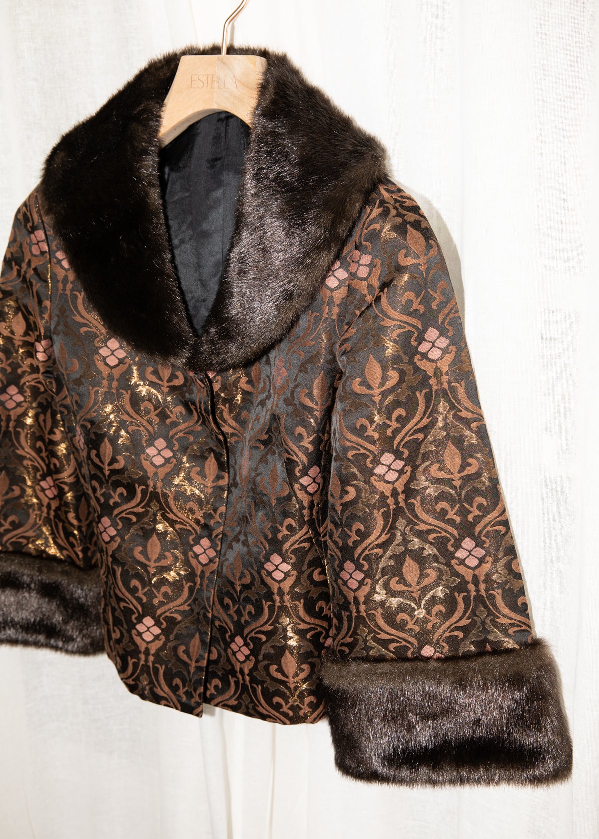 Vintage Y2K cropped brocade jacket with faux fur trim