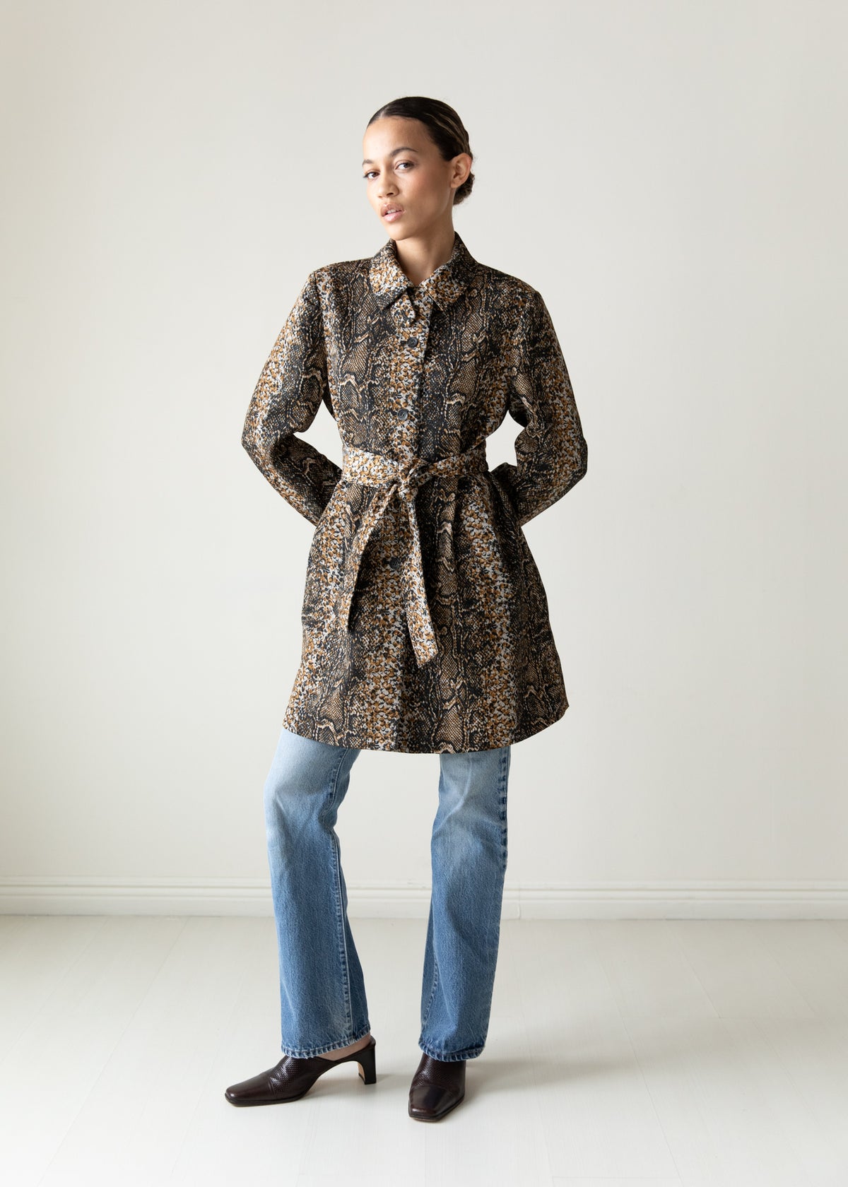 Vintage Snakeskin Print Belted Jacket in Black Brown