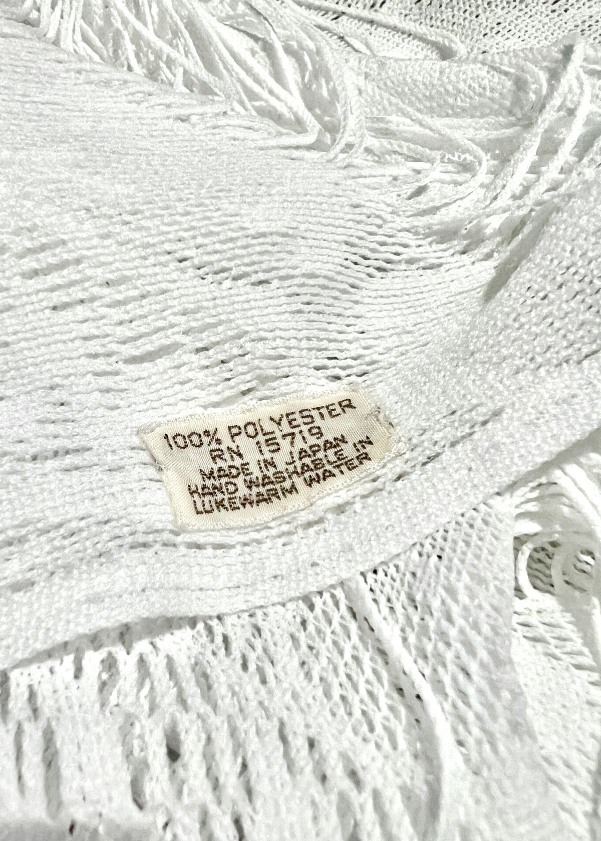 Vintage 1980s Japanese Triangle Lace Fringe Shawl White