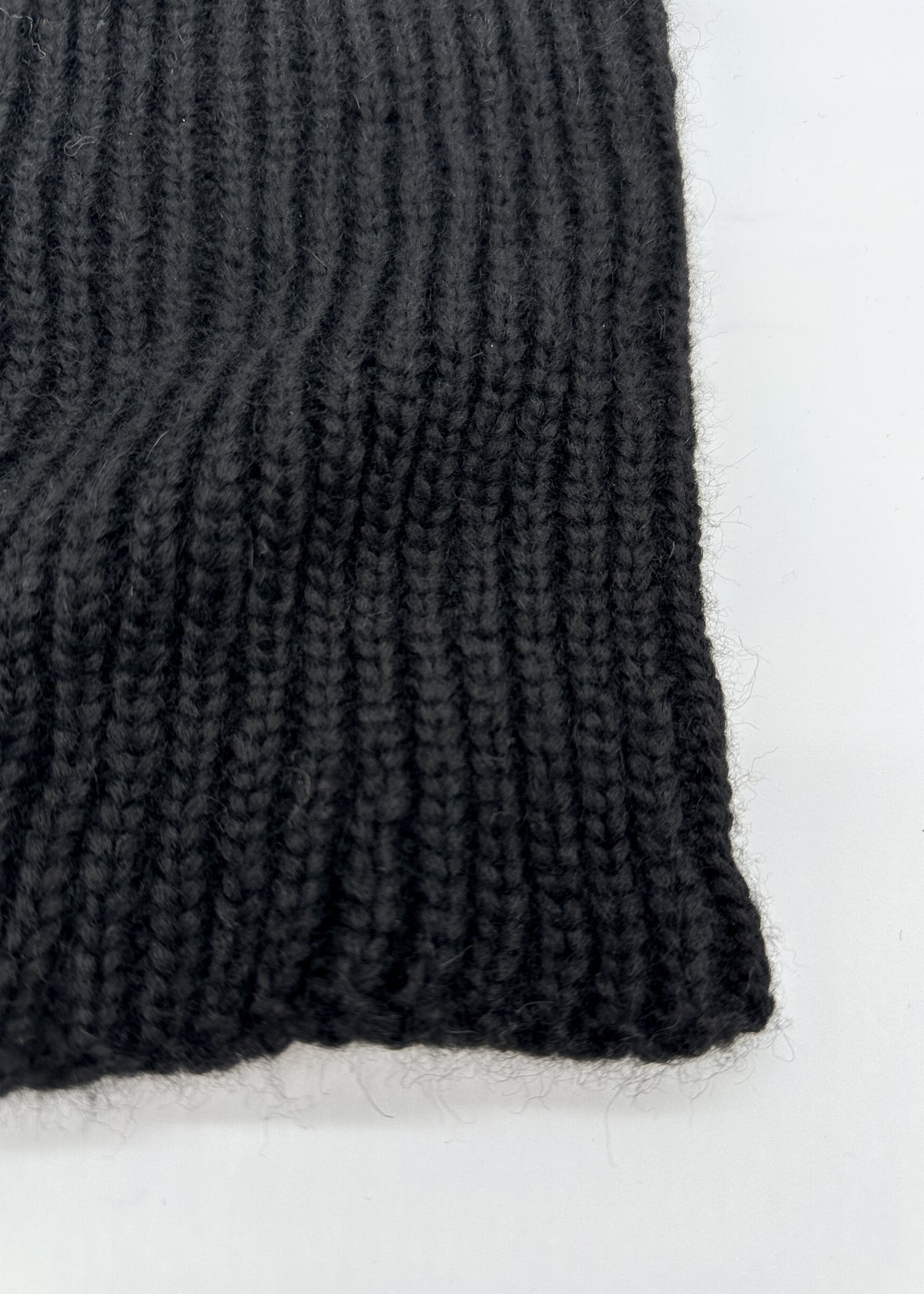 Alicia Alpaca Snood Scarf in Black