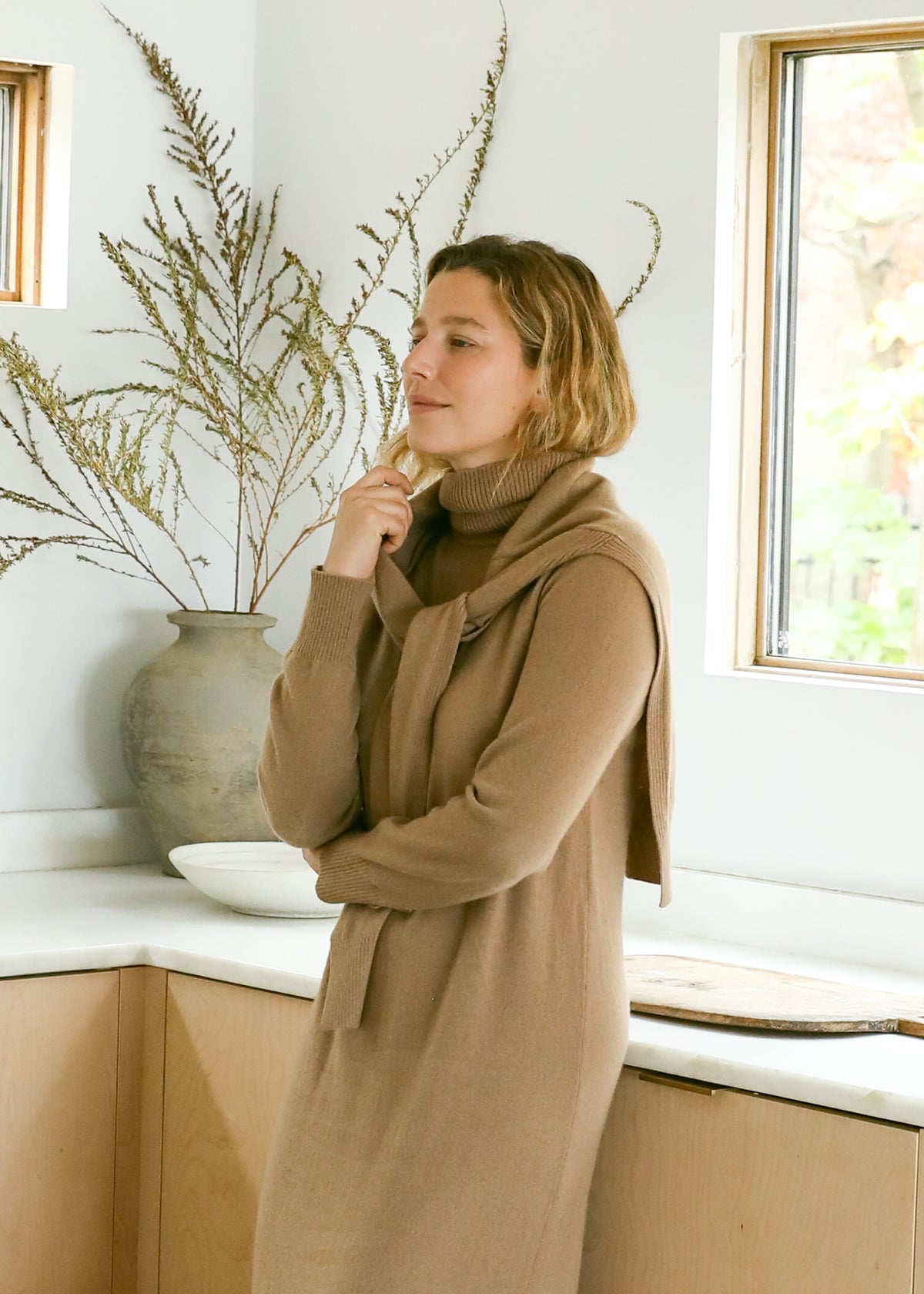 Estella NYC Valetta Sweater Scarf in Camel Cashmere