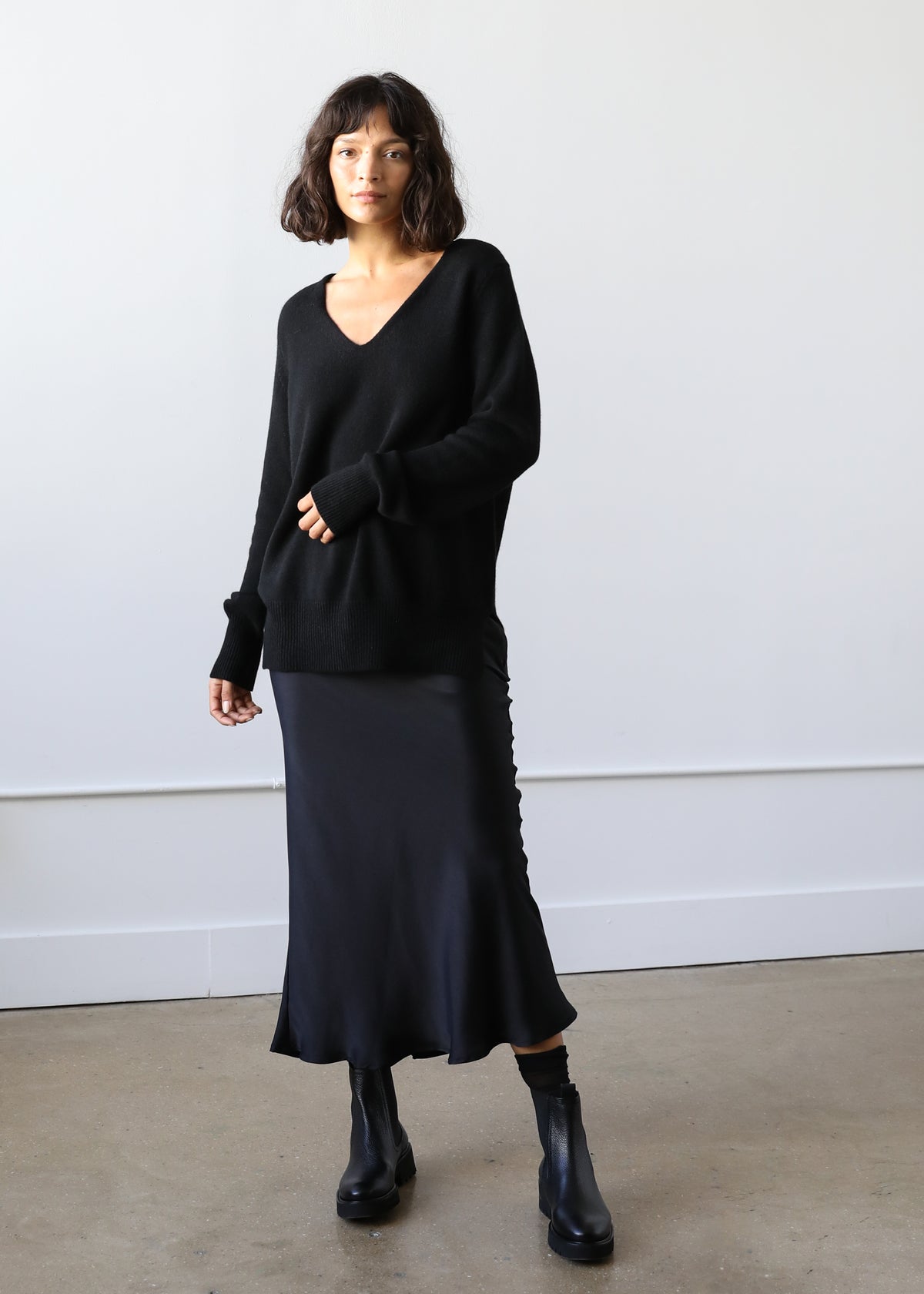 Valentina Sweater in Black Cashmere