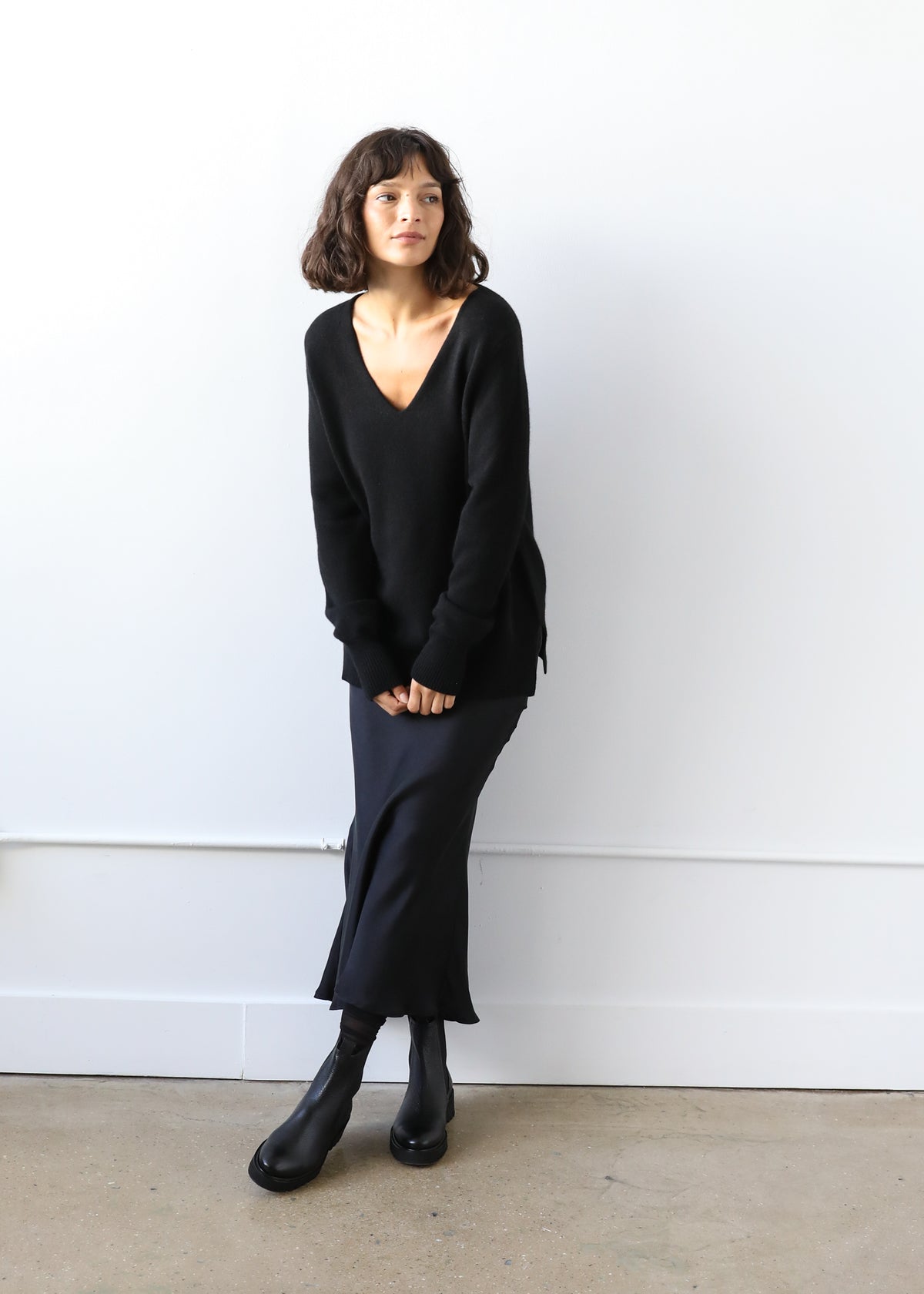 Valentina Sweater in Black Cashmere