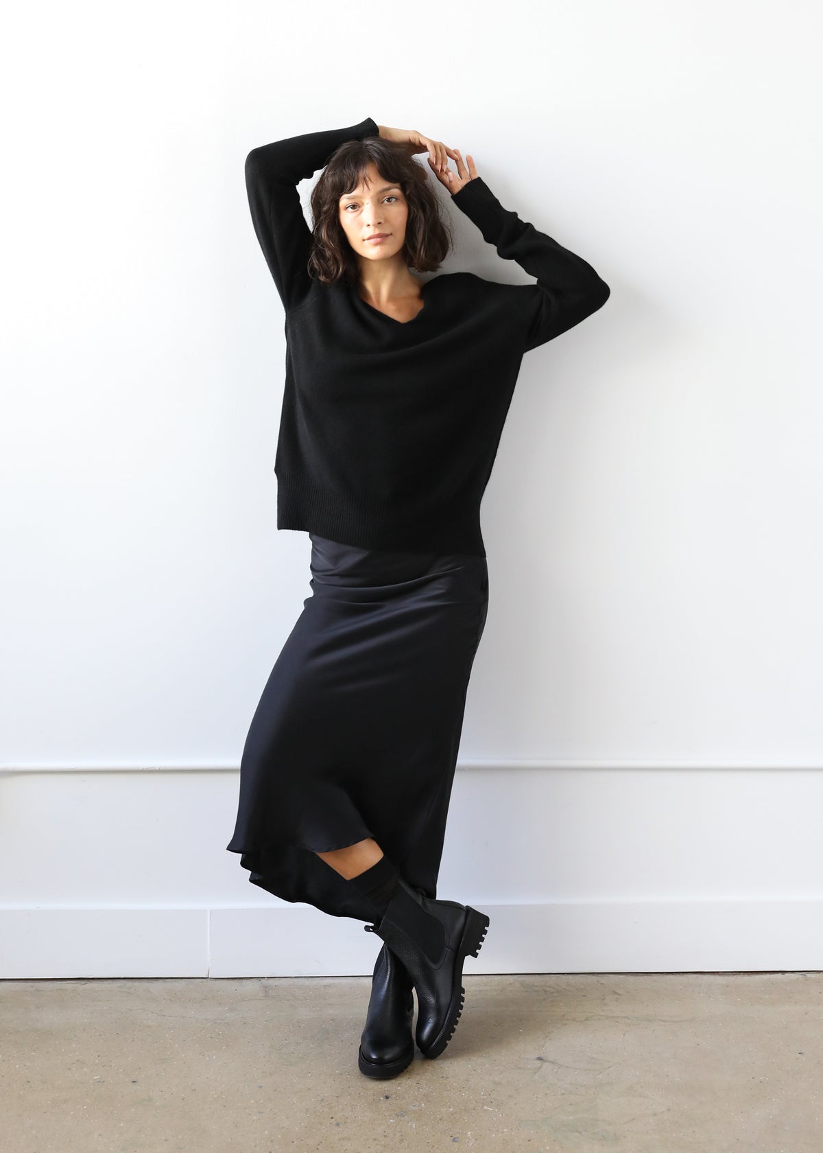 Valentina Sweater in Black Cashmere